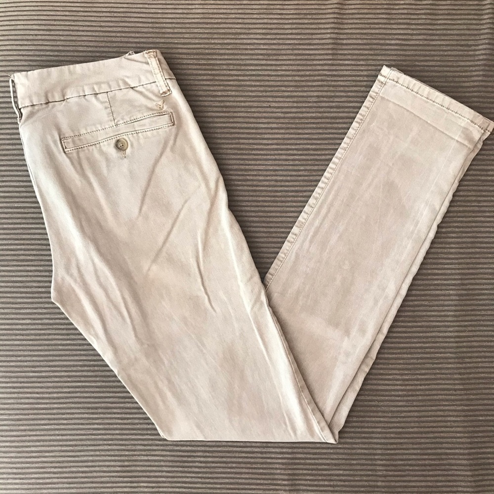 AEO Khaki Skinny Pants